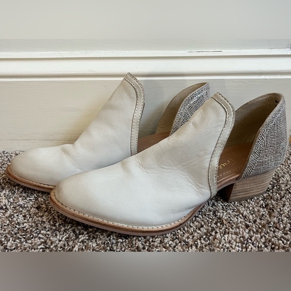 Diba True Shy Town Loafers white/silver women’s 9.5 - Picture 3 of 4